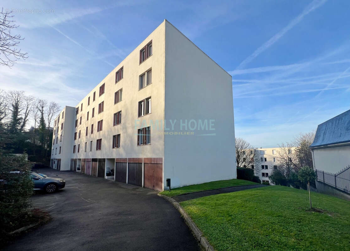 Appartement à LE RAINCY