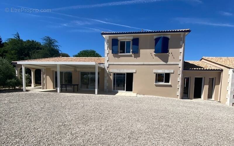 Maison à VOEUIL-ET-GIGET