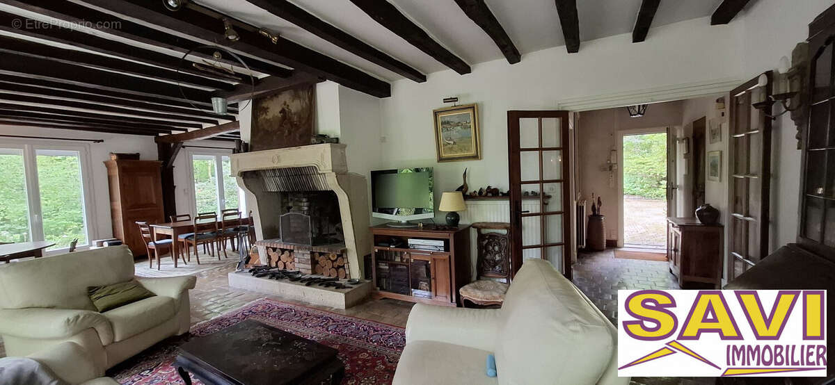 Maison à FERRIERES-EN-GATINAIS