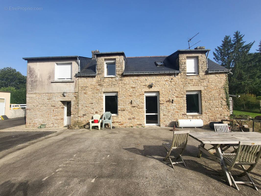 Maison à LE SAINT