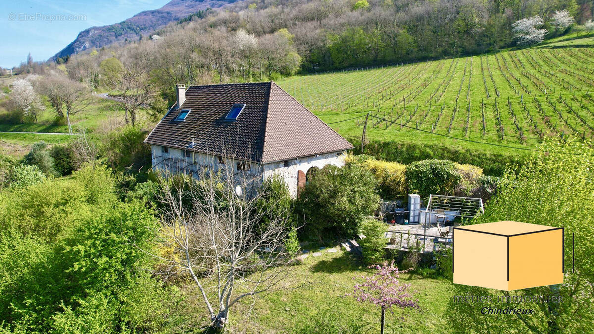 Maison à SERRIERES-EN-CHAUTAGNE