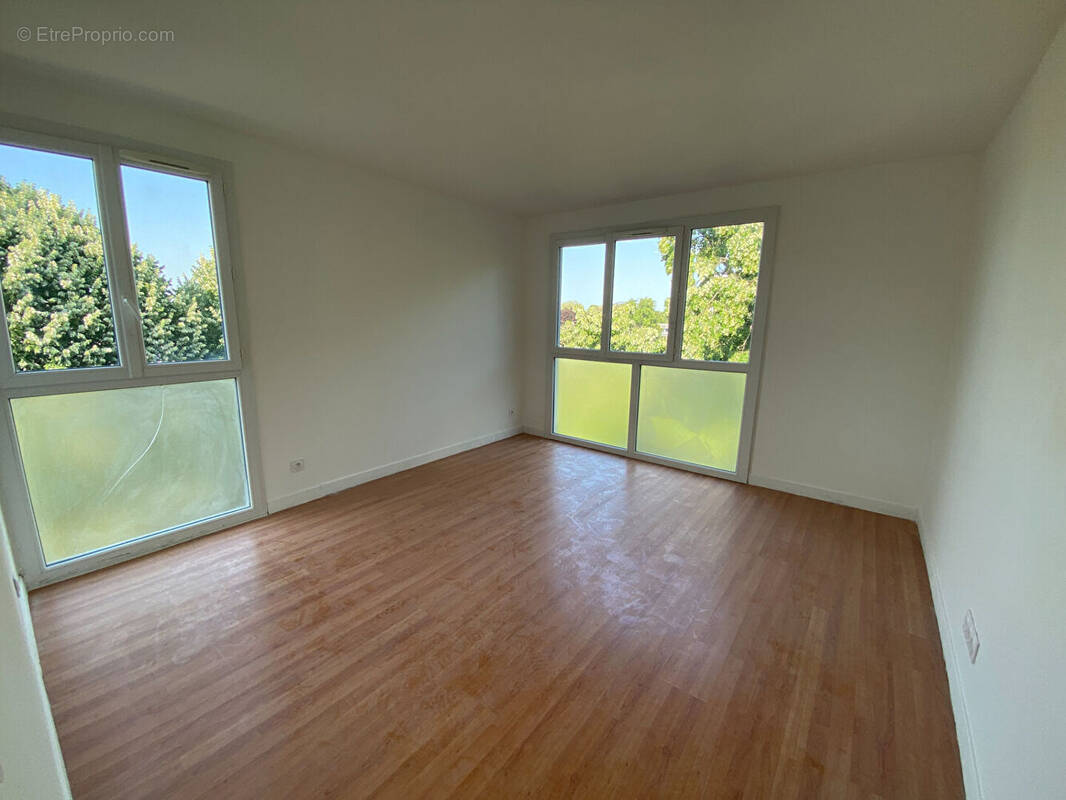 Appartement à SARCELLES