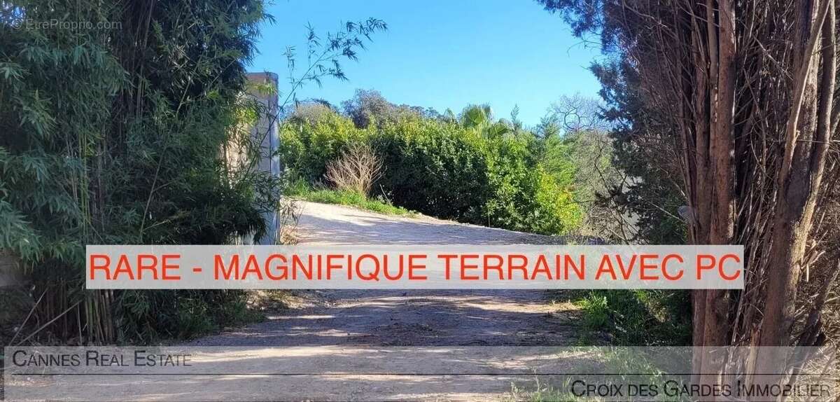 Terrain à GRASSE