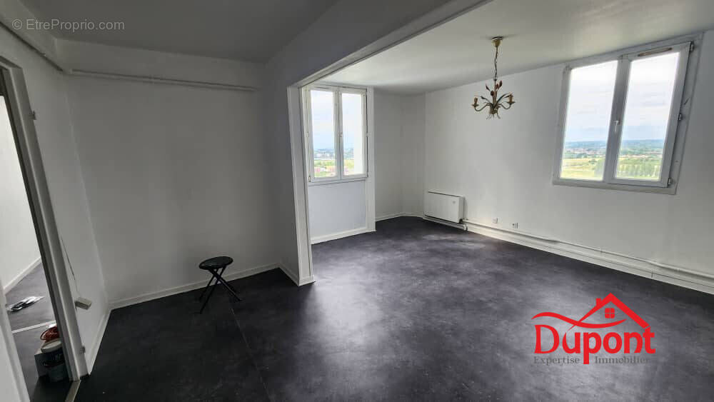 Appartement à SIN-LE-NOBLE