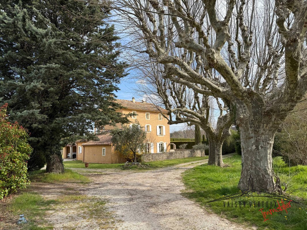 Maison à MALAUCENE