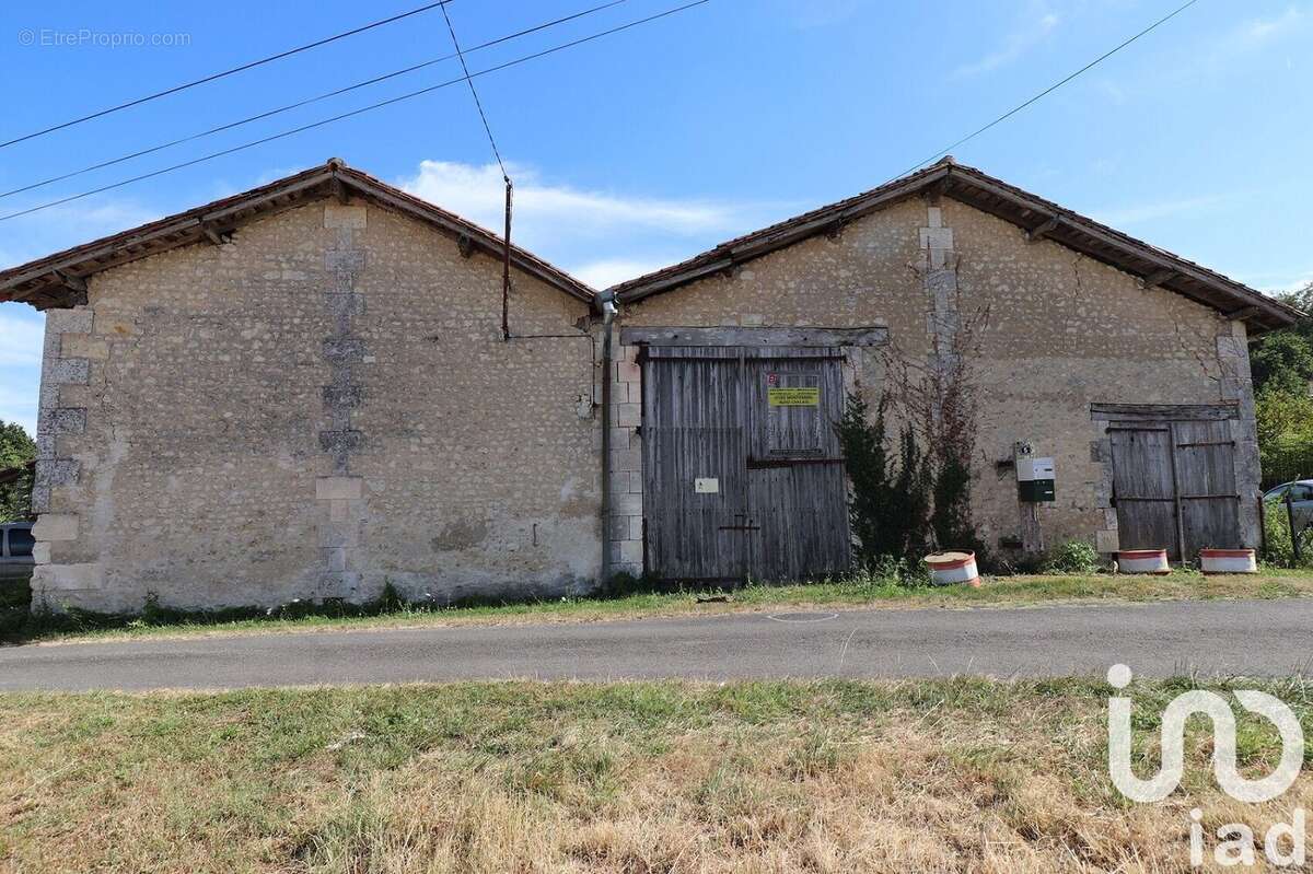 Photo 3 - Maison à CHALAIS