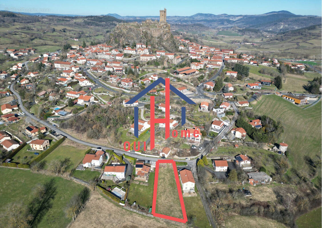 Terrain à POLIGNAC