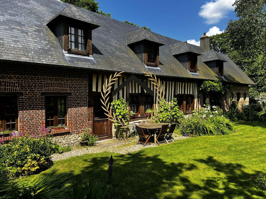 Maison à SAINT-ROMAIN-DE-COLBOSC