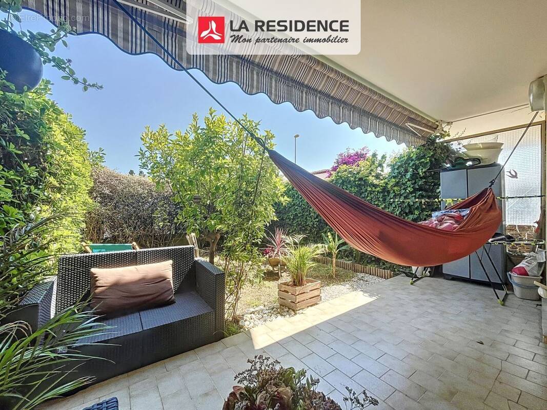 Appartement à SAINT-LAURENT-DU-VAR