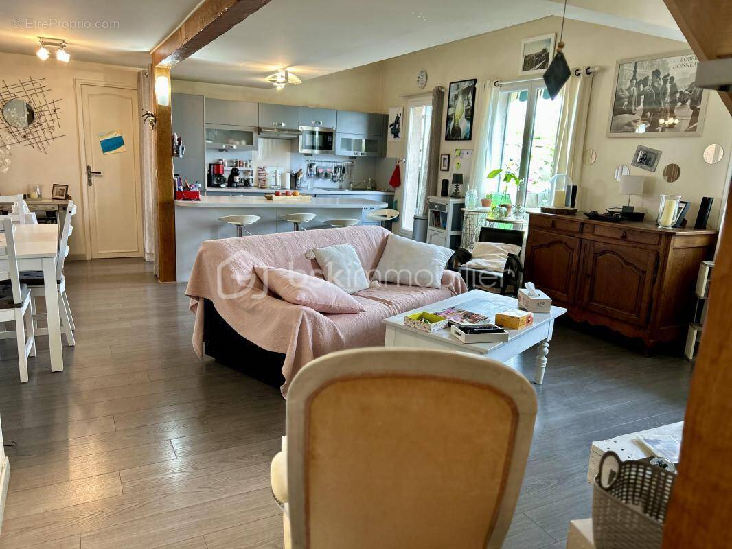Appartement à LIVRY-GARGAN