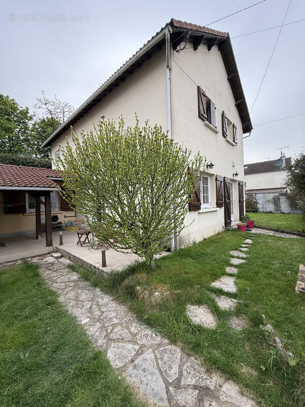 Maison à LIVRY-GARGAN