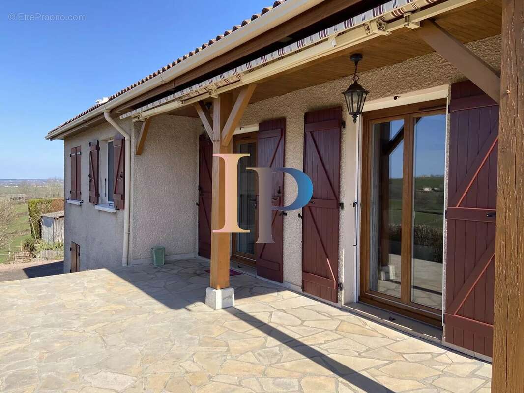 Maison à COUBLANC