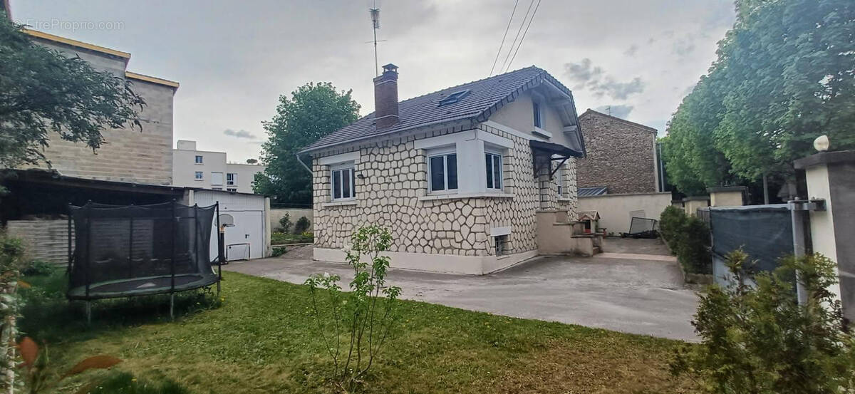 Maison à NOISY-LE-SEC