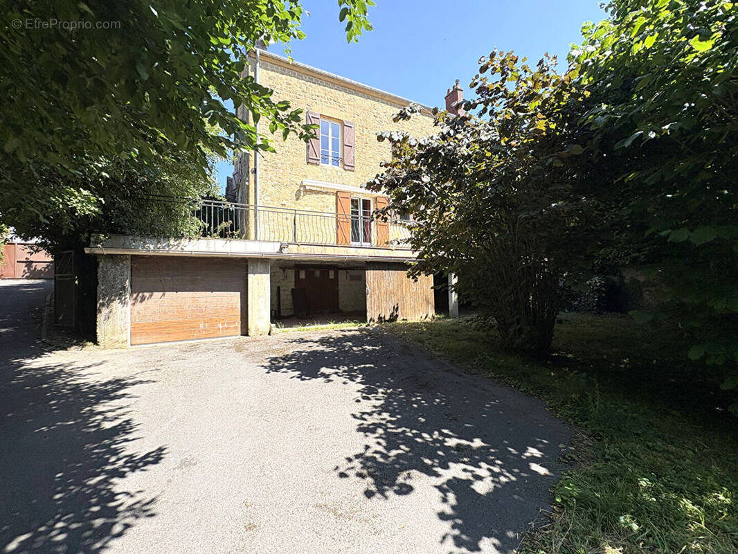 Maison à CHARLEVILLE-MEZIERES