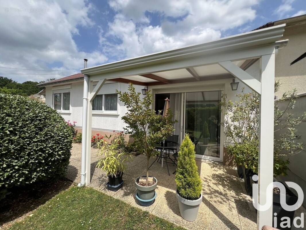 Photo 1 - Maison à JOUY-SUR-MORIN
