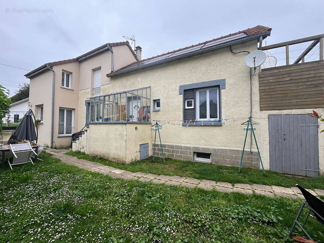 Maison à CORQUILLEROY