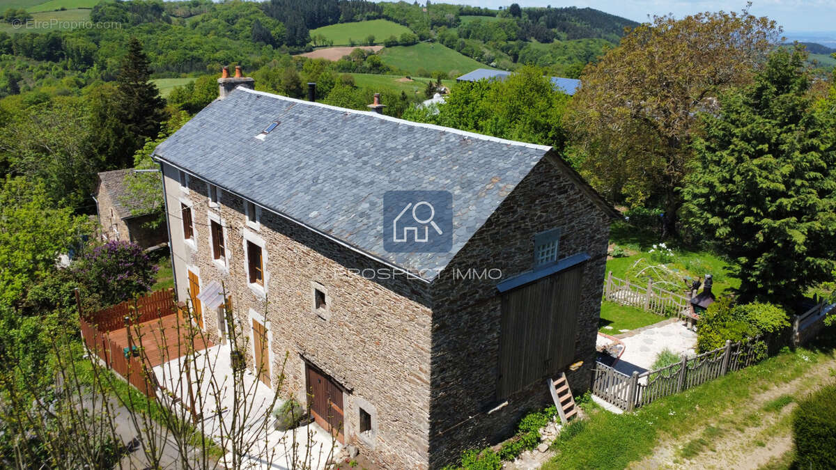 Maison à SEVERAC-L&#039;EGLISE