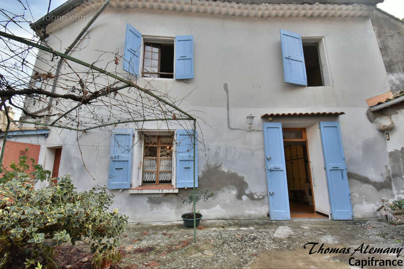 Maison à MEZEL