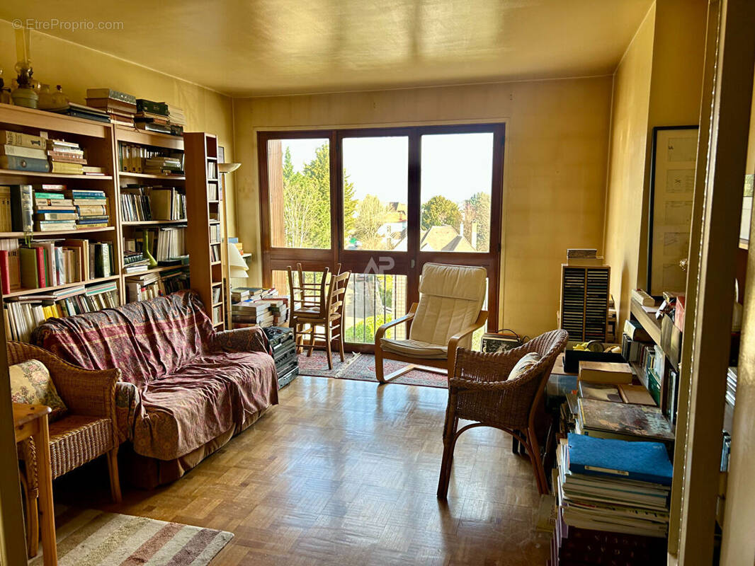 Appartement à MAISONS-LAFFITTE