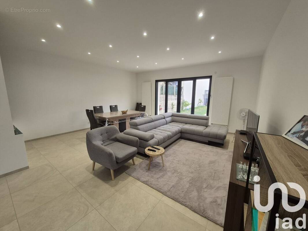 Photo 1 - Maison à COLOMBES