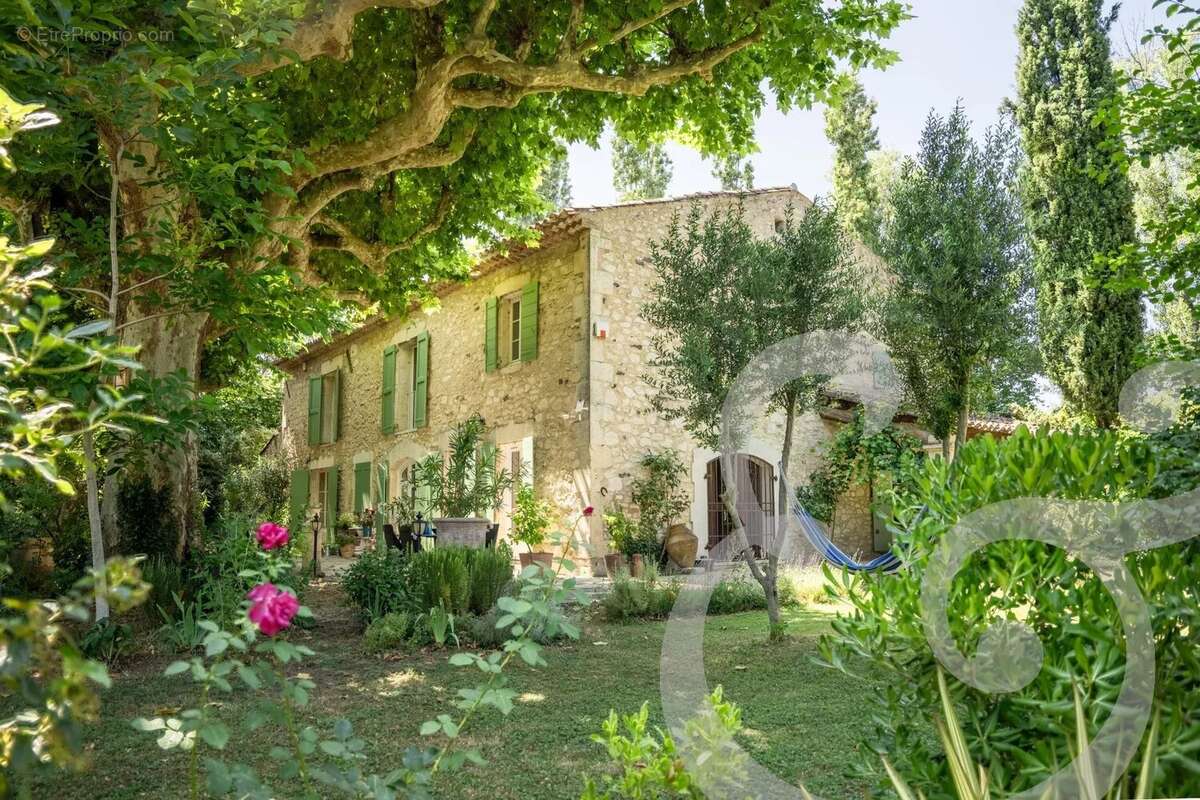 Maison à PLAN-D&#039;ORGON
