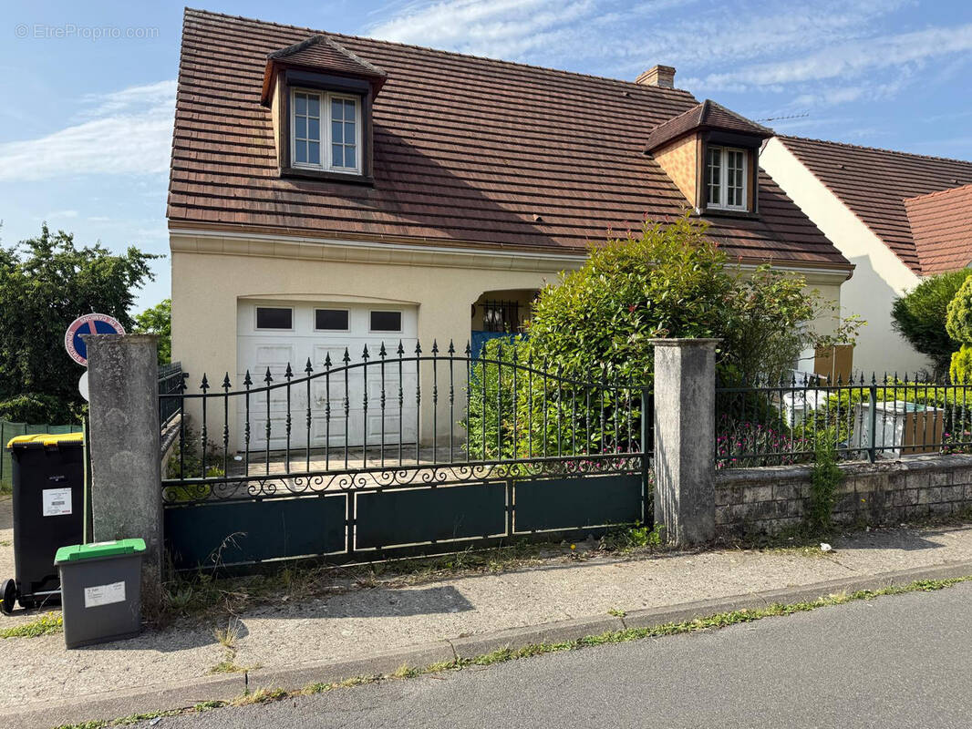 Maison à THORIGNY-SUR-MARNE