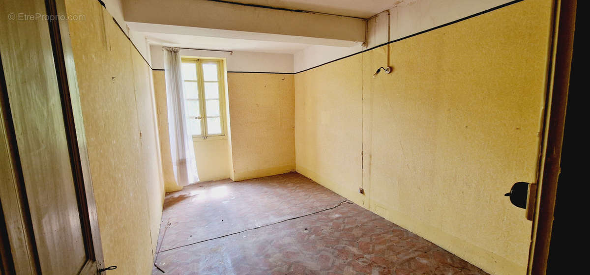 Maison à DIEULEFIT