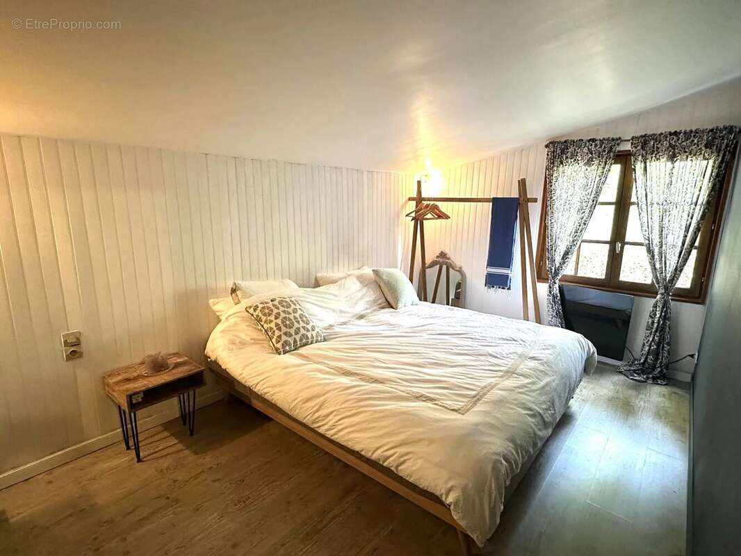 Maison à PINEUILH