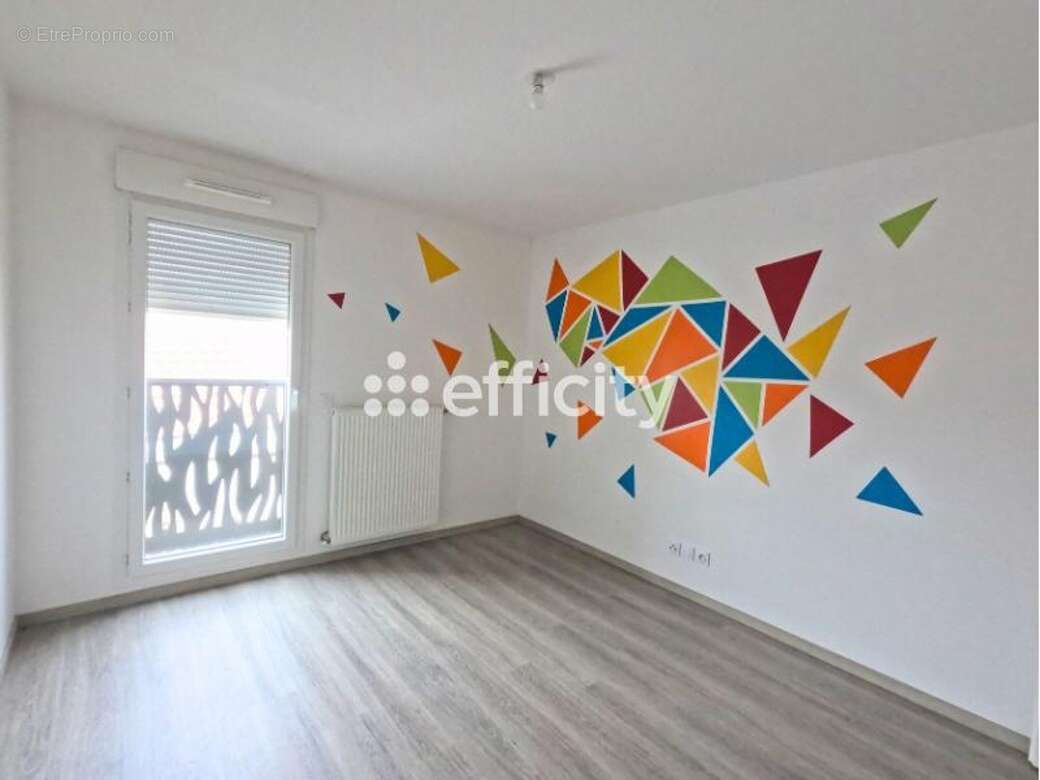 Appartement à SAINT-LAURENT-DE-MURE