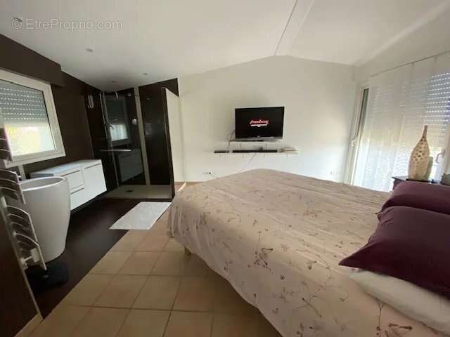 Maison à VALLAURIS