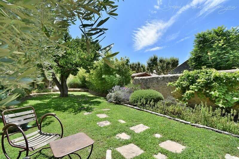 Maison à LOURMARIN