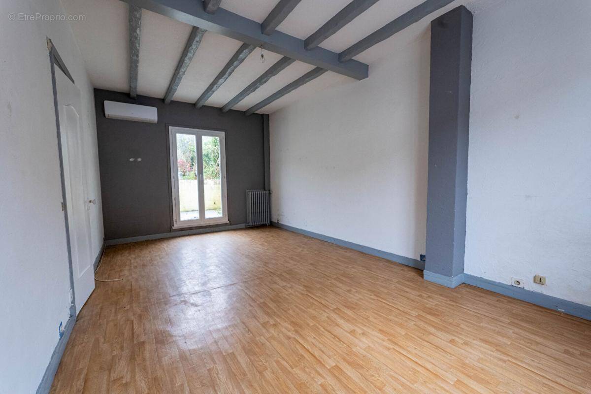 Maison à MONTIVILLIERS