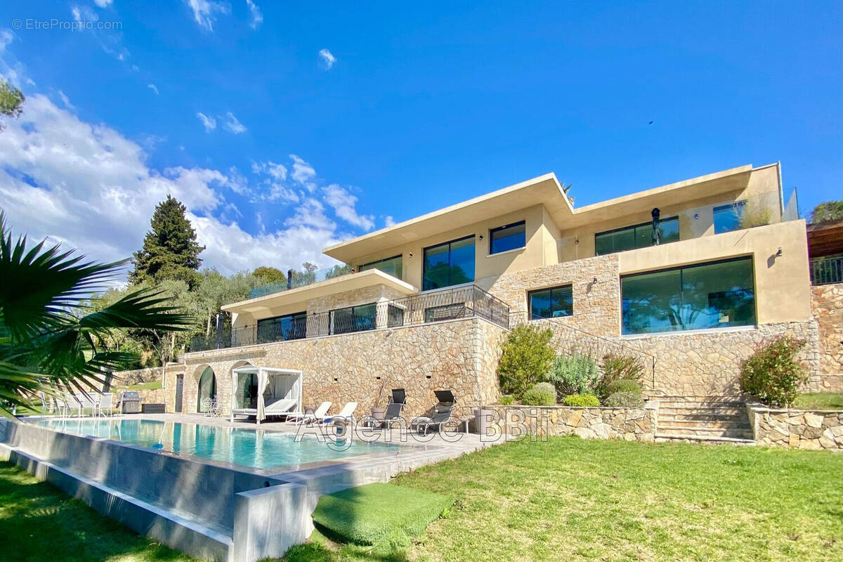 Maison à MOUGINS