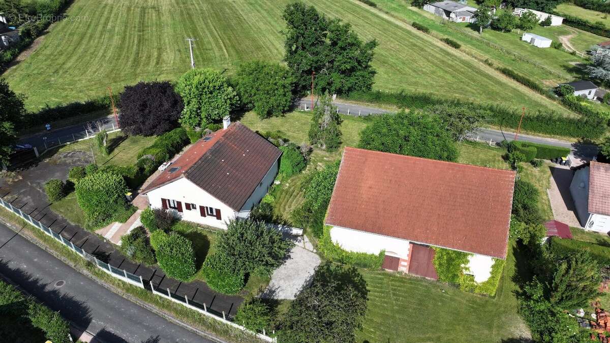 Maison à VENDAT