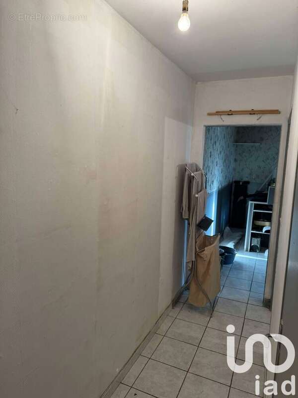 Photo 3 - Appartement à LA CHAPELLE-SAINT-LUC