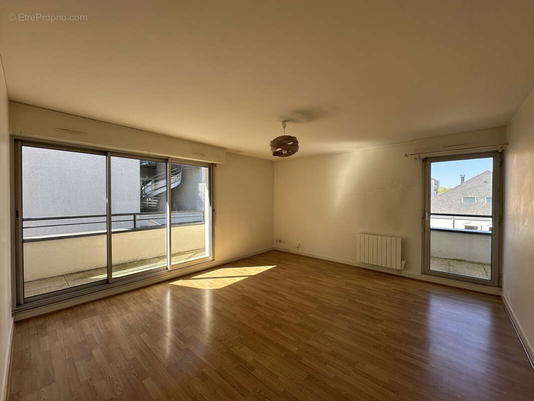 Appartement à SAINT-JEAN-DE-BRAYE
