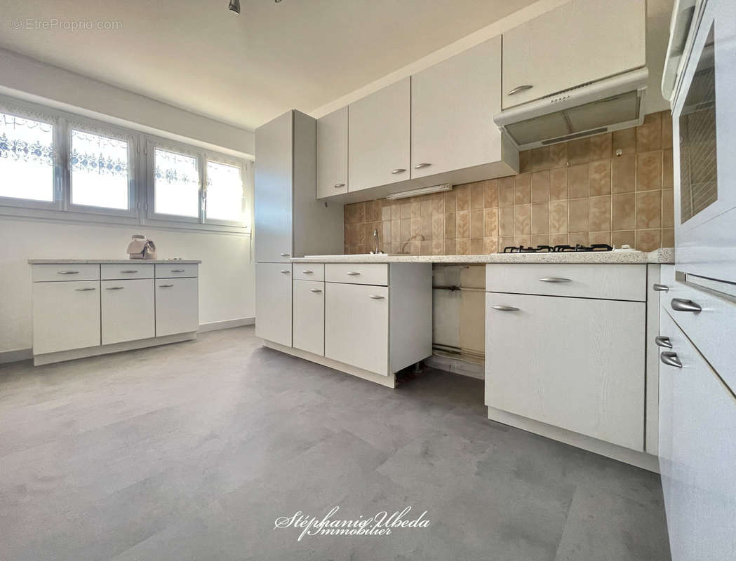Appartement à SALON-DE-PROVENCE