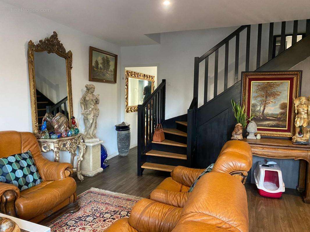Maison à LACROIX-SAINT-OUEN