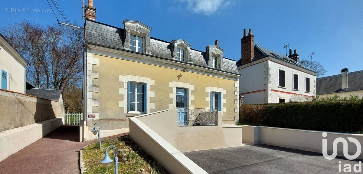 Photo 1 - Maison à MONTBAZON