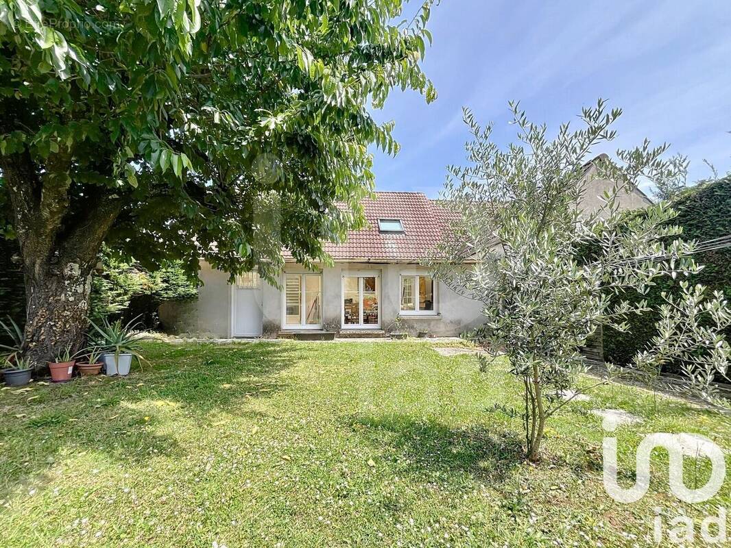 Photo 1 - Maison à PONTAULT-COMBAULT