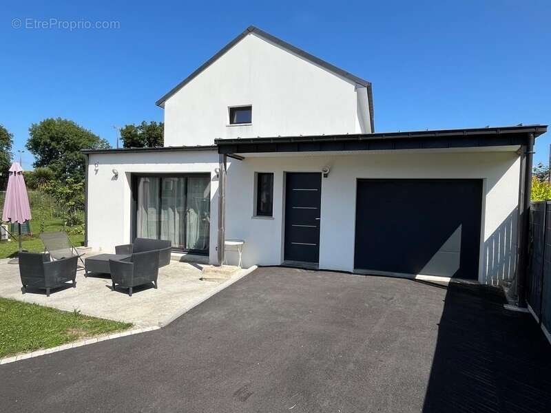 Maison à MEUCON