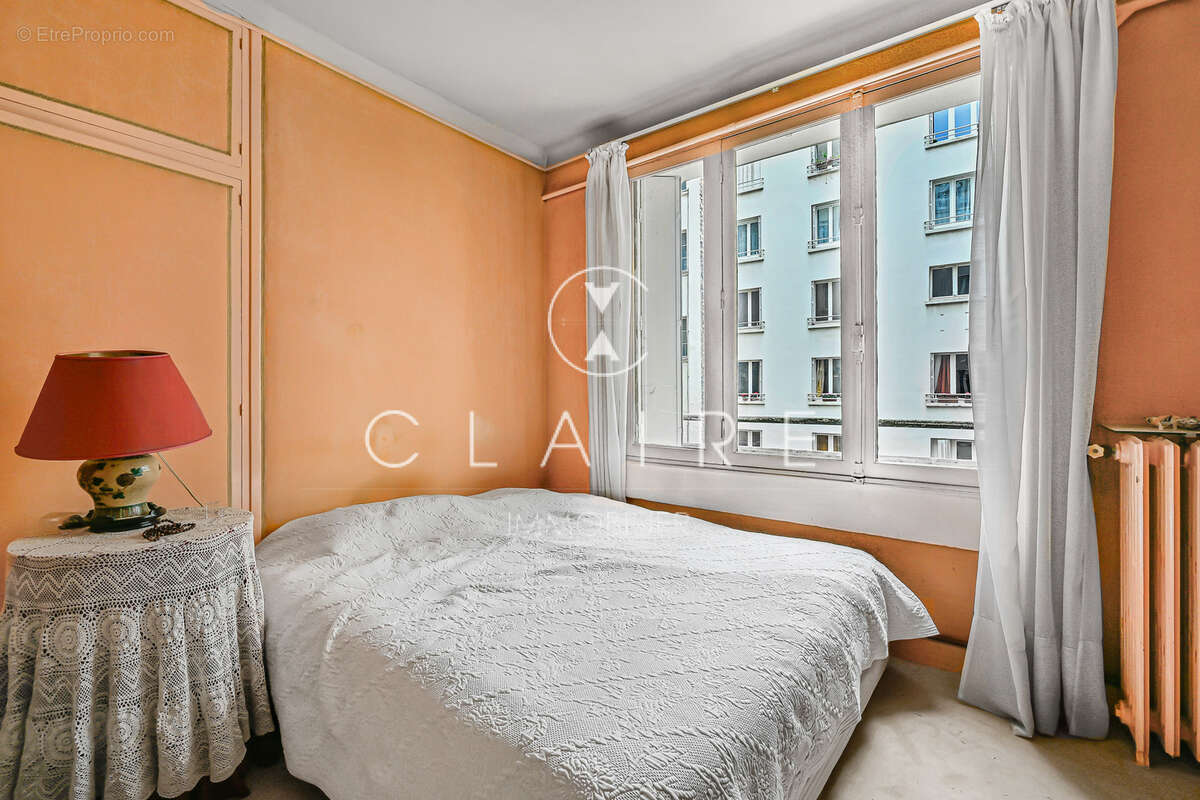Appartement à PARIS-7E