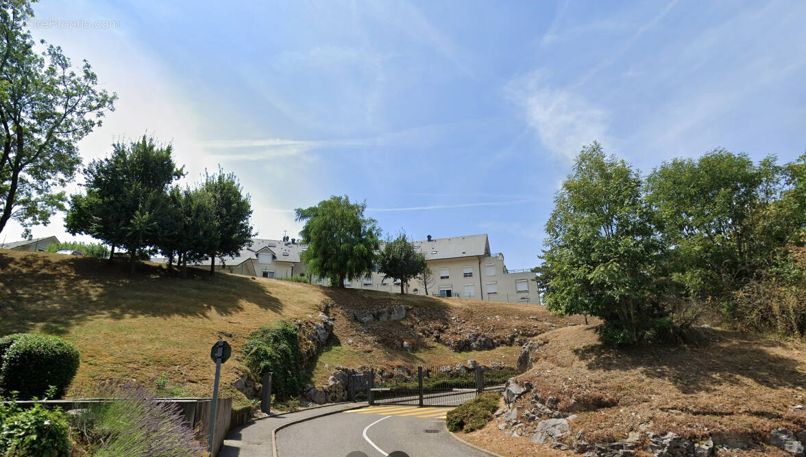 Appartement à BARBERAZ