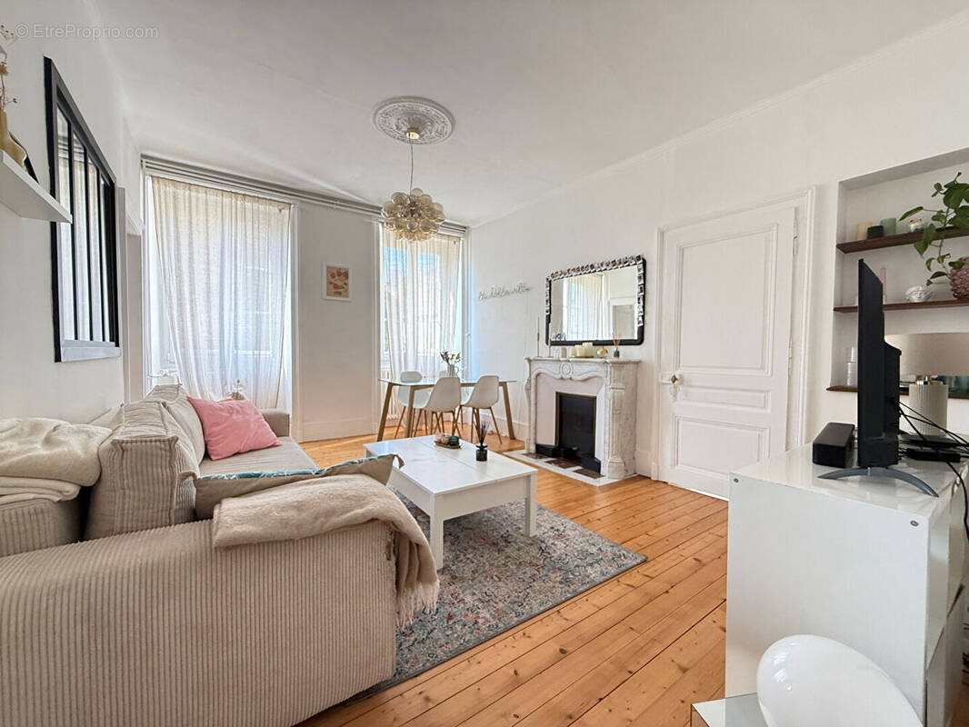 Appartement à LONS-LE-SAUNIER
