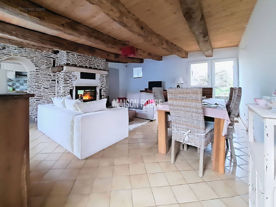 Maison à PLEUGUENEUC