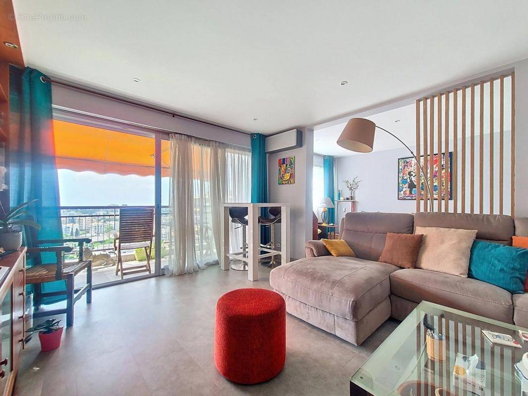 Appartement à LE CANNET