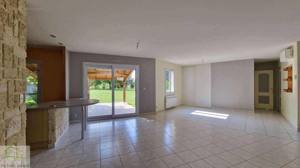 Maison à COULOMBIERS