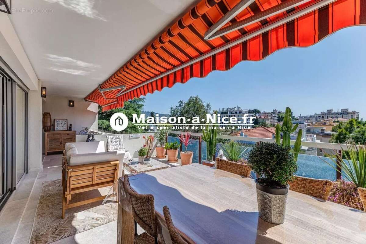 Appartement à NICE