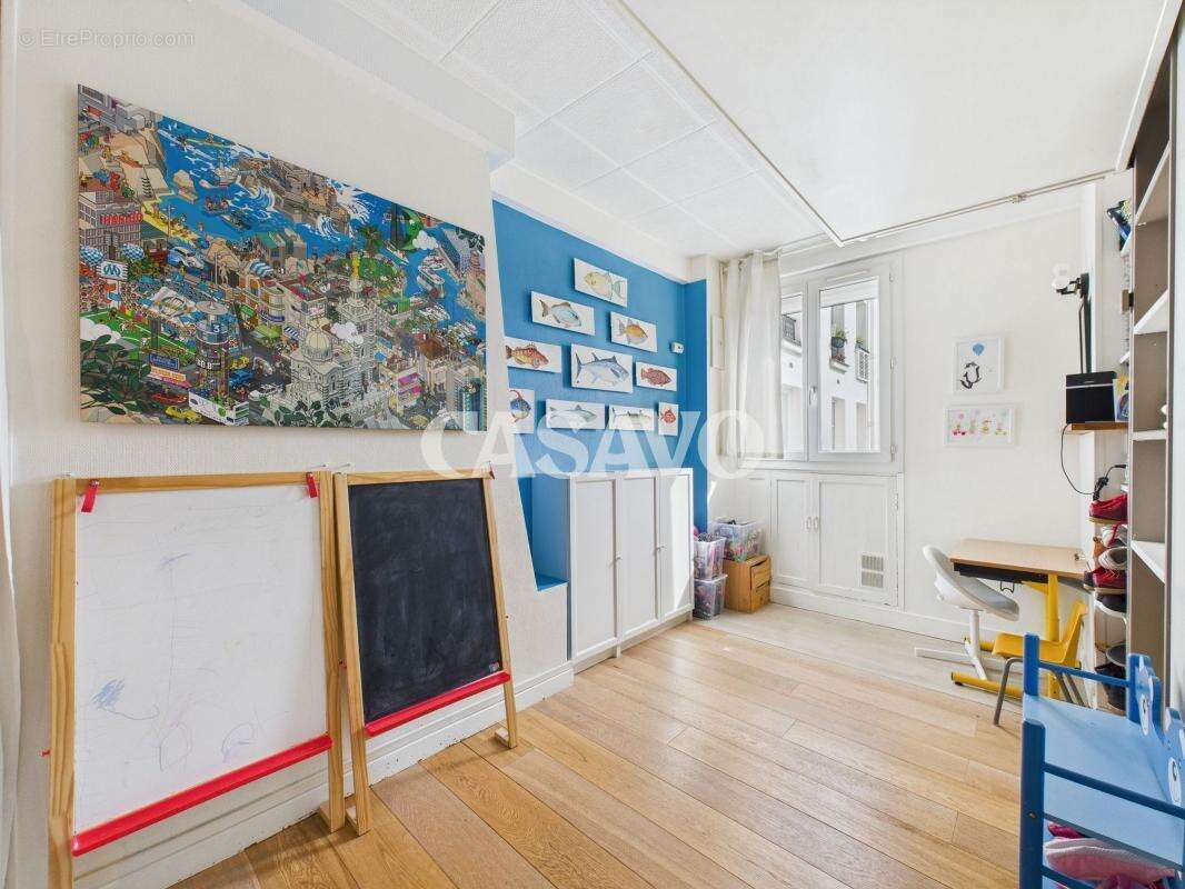Appartement à PARIS-10E