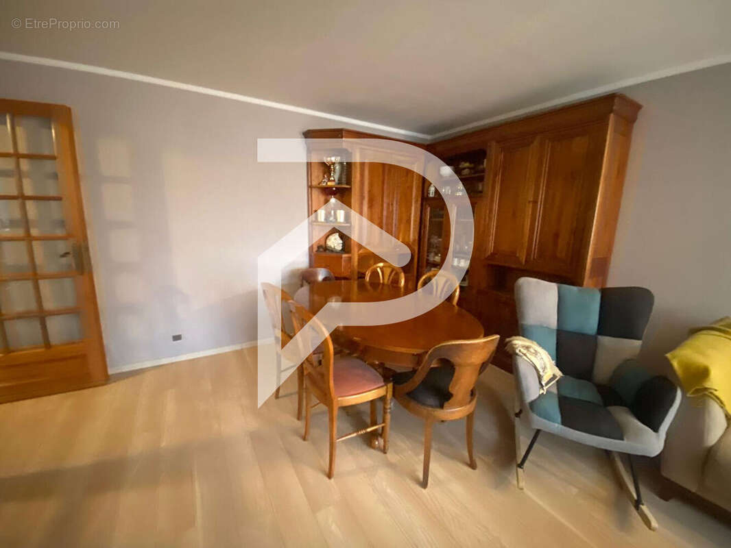 Appartement à LE BOURGET